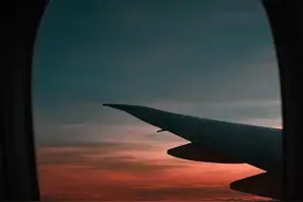 摄影人坐飞机选座指南－摄影早自习第2214天图片