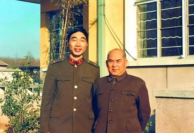 1975年陈锡联探望周恩来，周恩来忍痛哭诉道：不是我要关温玉成的