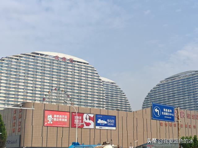 参观保定市博物馆，看到这个展厅，就觉得这个博物馆档次不够高