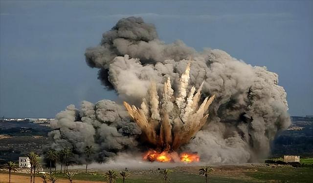 局势已恶化！48小时内，美国下2道撤离令，中国战略命脉或被锁定