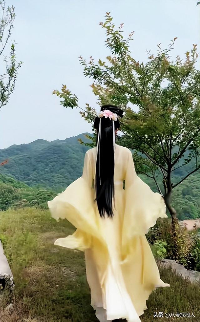 陪玩陪睡仅开胃菜，又一位内娱女演员曝"潜规则" 原来岳云鹏没说错