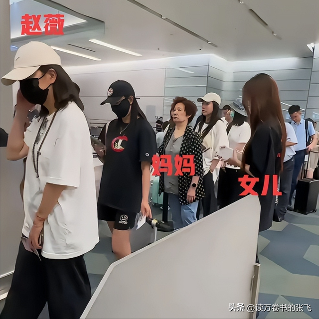 封杀四年	，49岁赵薇突传消息，因胃癌去世传闻5个月前就真相大白