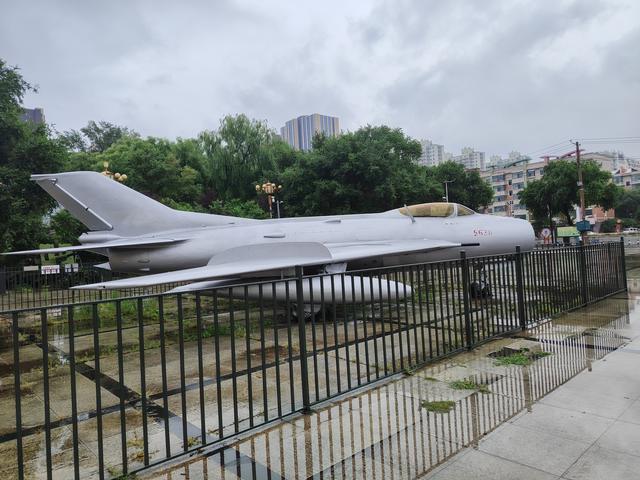 探访双城堡
