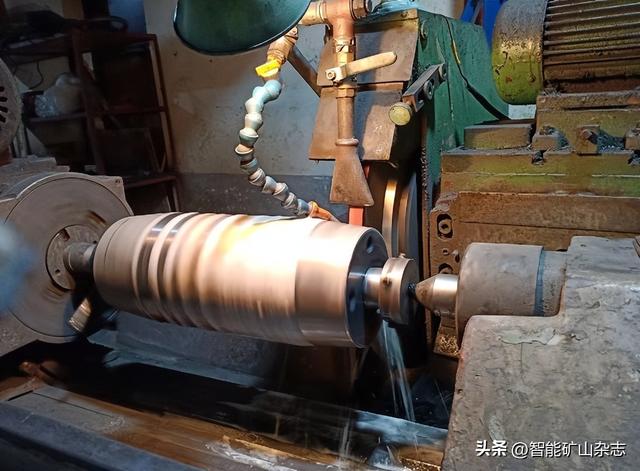 中国煤科10大创新成果┃胡俊研究员：1.7～2.5m坚硬煤层高效智能采煤机研发与应用