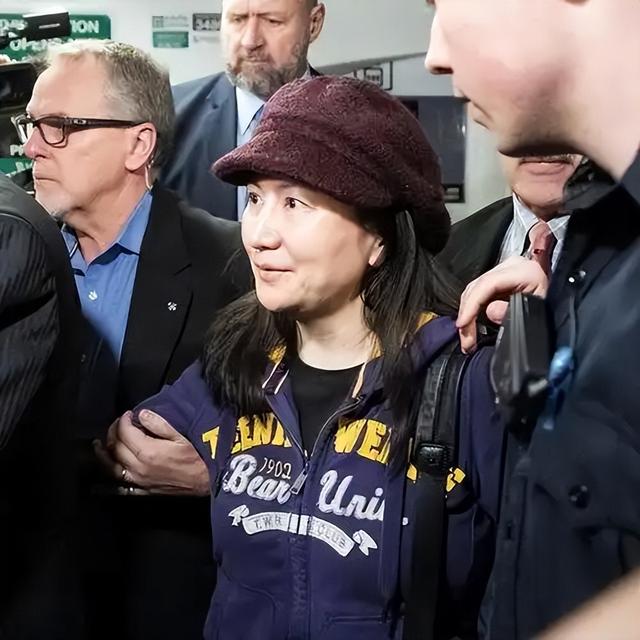 53岁孟晚舟和43岁宗馥莉现状：一个被夹道欢迎，一个却备受争议