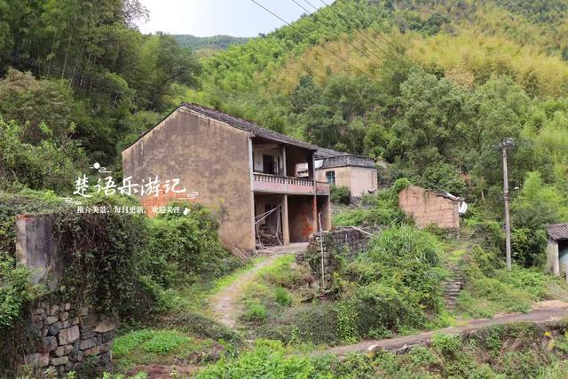 宁波奉化由九龙传说得名的山村，既如世外桃源又如绿野仙踪，真美