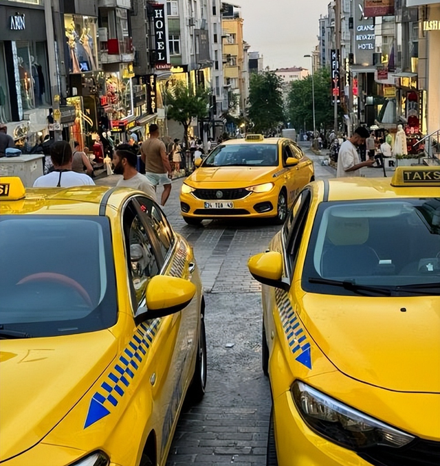 土耳其免签狂欢，第一批免签去土耳其的中产，已经破产了