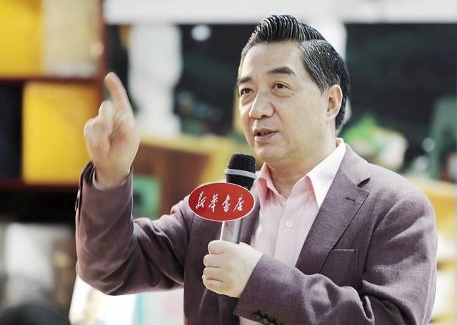 为什么“战略忽悠局局长”张召忠，突然消失了，去哪里了？