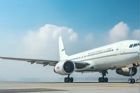 2025年中国十大航空学校排名及分数线汇总图片