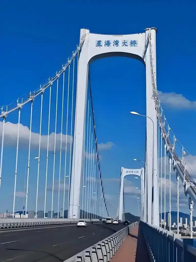 多种因素去比较青岛和大连，究竟哪座城市更胜一筹？