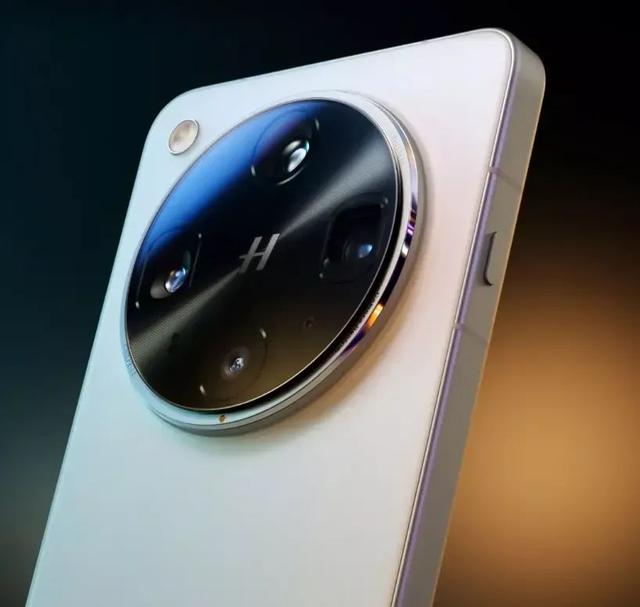 OPPO Find X9 Ultra细节再曝，2K LTPO 2.5D 直屏