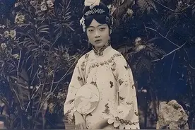 满族女人身强体壮，为何在嫁到皇宫后体弱多病，走路都需要搀扶？图片