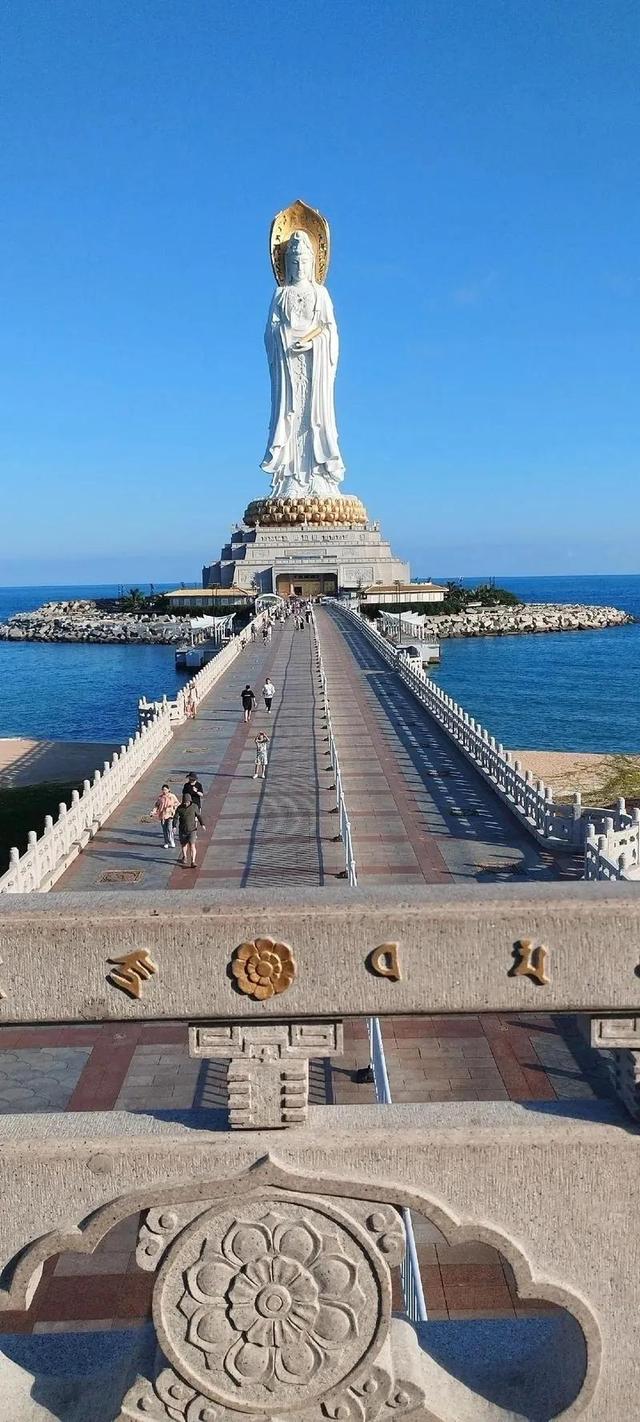 中国最赚钱的十个景点，游客越多，钞票越快进账？