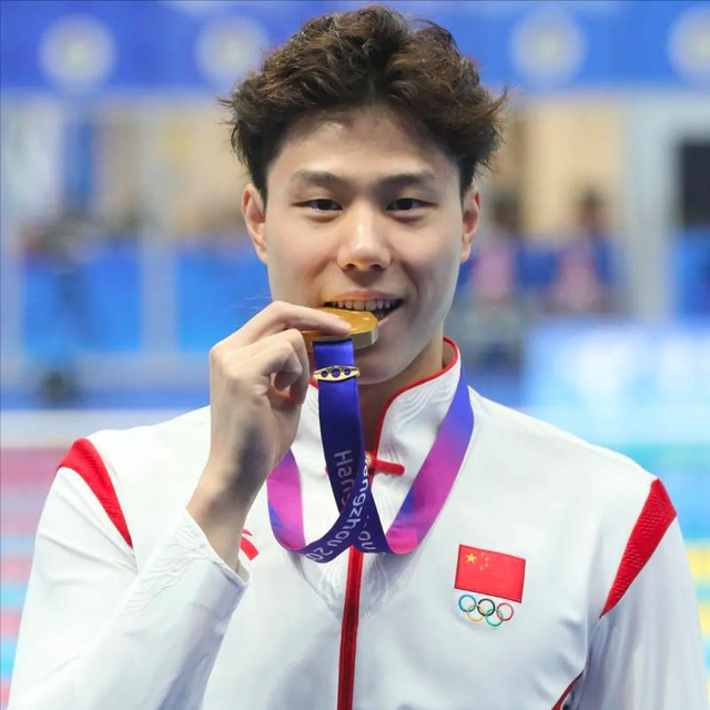 2025十佳运动员出炉！全红婵落榜，孙颖莎才排第四，第一当之无愧