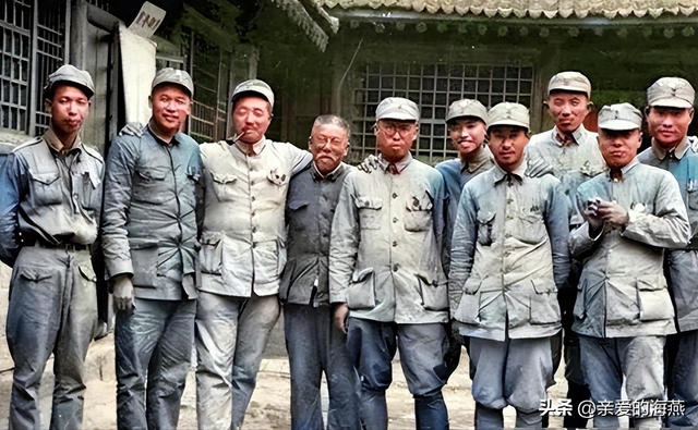 19张珍贵上色老照片：别再被抗日神剧骗了，这才是真正的八路军！