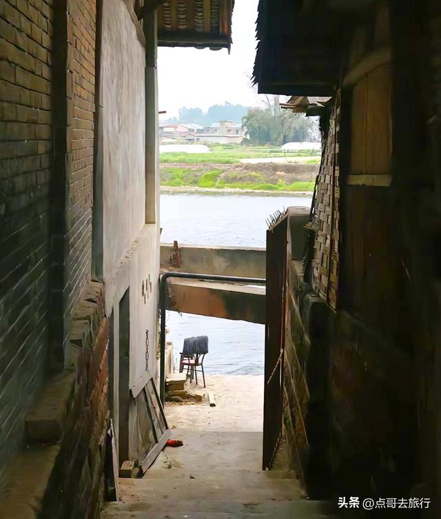 成都府河边，最低调的古场镇，停留在70年前，地铁公交车直达！