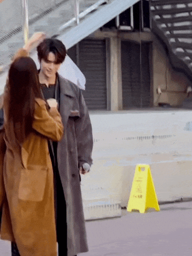 这对姐弟恋…这么甜的吗？我倒看看多好磕？