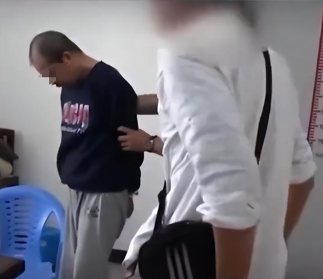 九三阅兵之际，6名间谍落网！带1448份机密出逃，泄露尖端武器