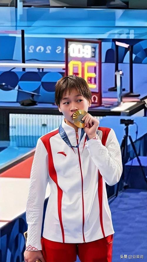 各有目的！全红婵家别墅正式封顶，令人不适的事发生，还不止一件