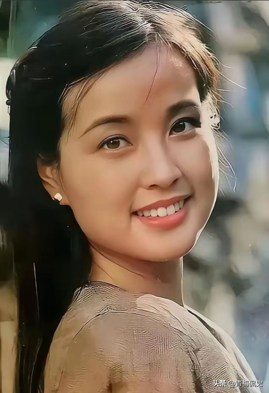 钱再多有什么用？75岁的“风流妖精”刘晓庆，已经走上另一条道路