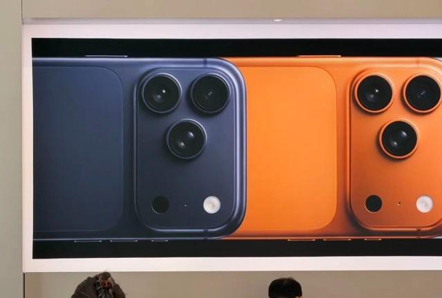 跻身精英俱乐部！苹果追平微软英伟达，AI是最大软肋？