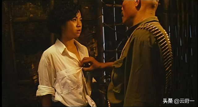 陪玩陪睡只是冰山一角，认干爹，舔手指，拜高踩低，实在荒唐！