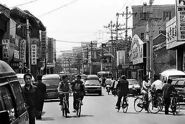 珠市口传奇：百年风华里的商脉传承与城市场景