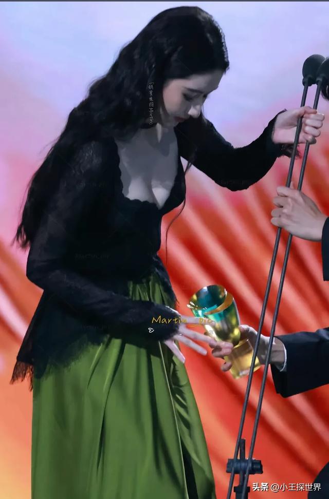 王玉雯是真不拿咱当外人!大大方方展示好身材