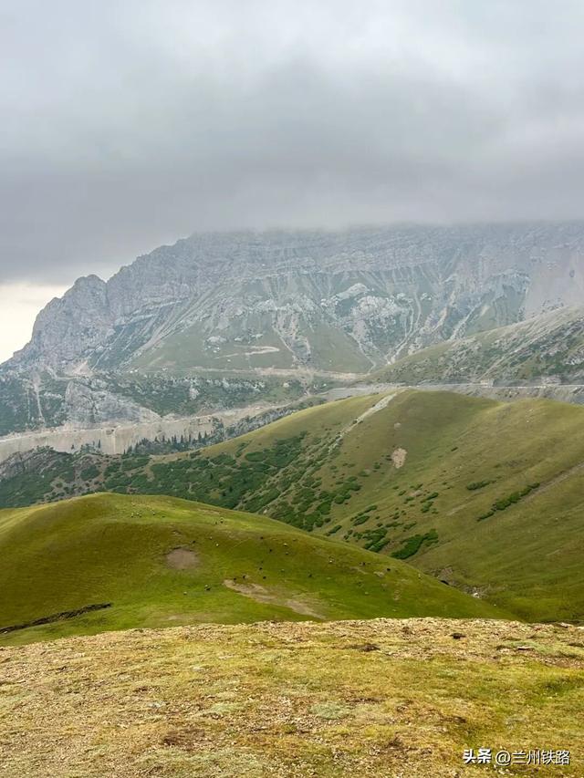 走，坐火车去新疆感受初冬韵味！