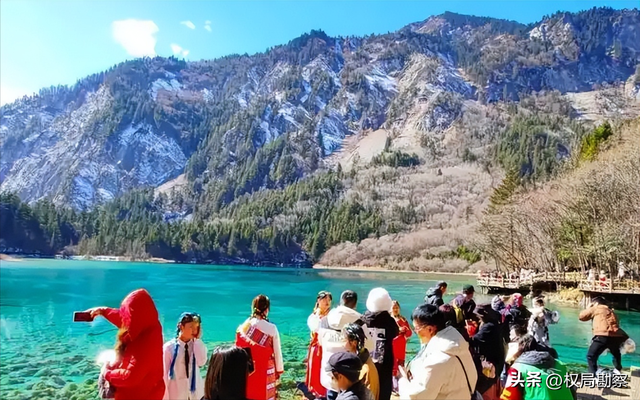 中国旅游版图重新洗牌！12省份收入破万亿，四川凭什么稳居榜首？