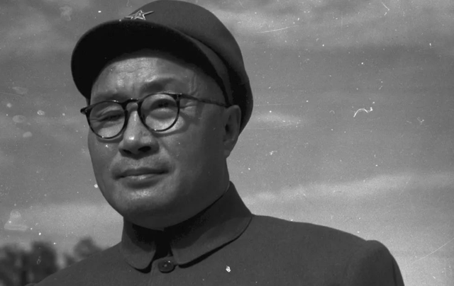 59年，刘伯承到济南养病，杨得志却下了逐客令：您不能住在这里