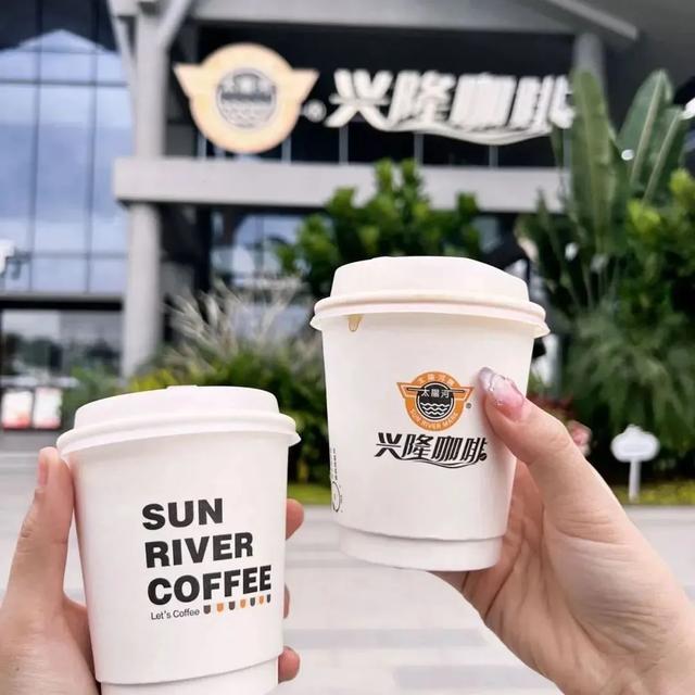 三场大赛嗨到年底！跟着冲浪赛游万宁，在暖冬里重温夏日