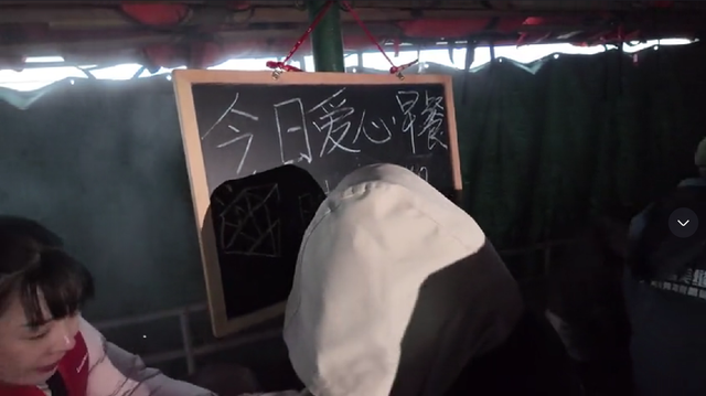 重庆最后的长江轮渡，乘客减少难以为继，爱心传递成网红