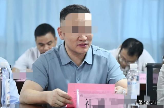 副院长不雅视频后续：女子长相漂亮，情况属实已停职，卫建委通报