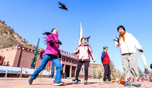 陇拍客丨肃南初冬 千人徒步强体魄