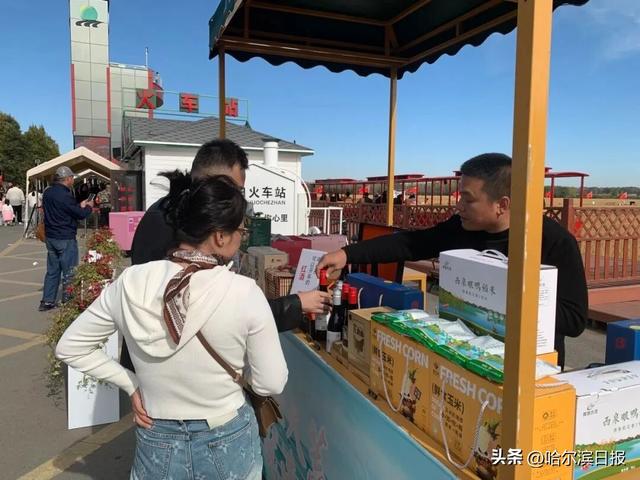 日均接待游客超万人次！闫家岗景区服务再升级，游客服务中心正式启用