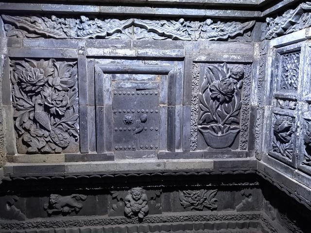 2025年稻城亚丁自驾之旅（5）新绛龙兴寺