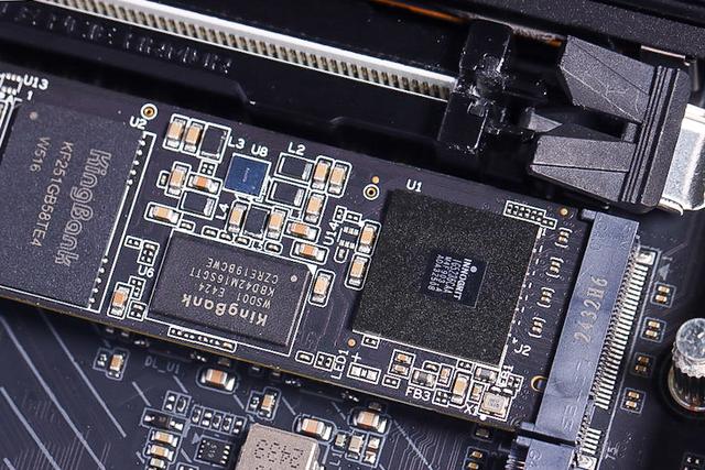预算党必看！金百达KP270 PCIe4.0 NVMe 2TB SSD性价比高到离谱
