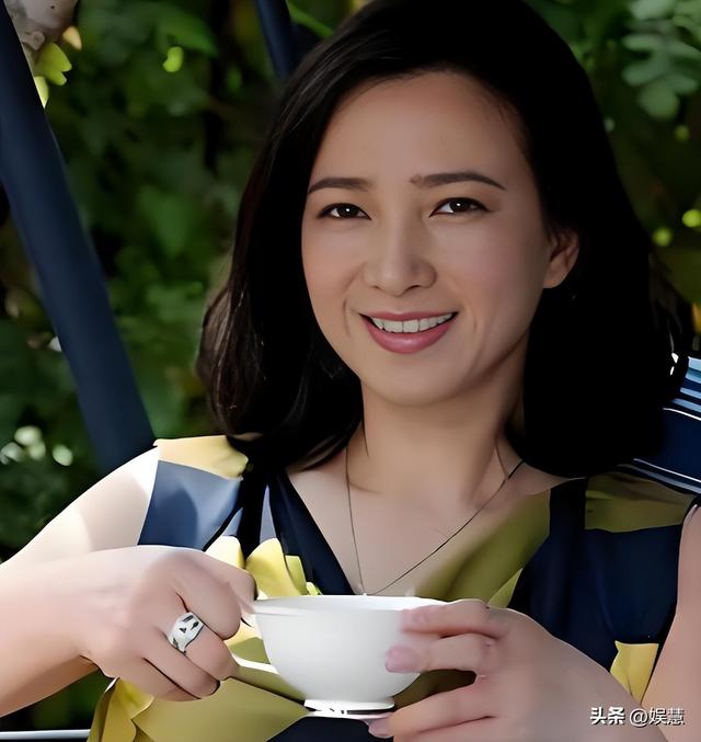 六小龄童、马德华等众星悼念何晴，追悼会将于15日在北京举行 第5张