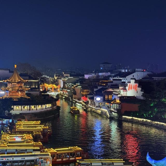 舌尖上的中国：十大美食之都的饕餮之旅