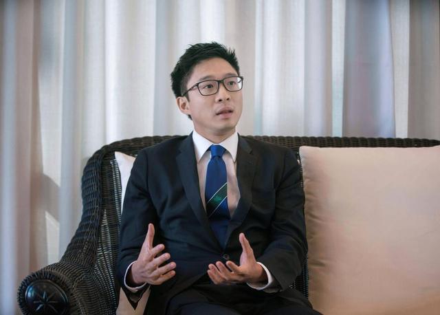 霍启仁妻子家世曝光	，是泰国首富，与霍家门当户对，比郭晶晶不差