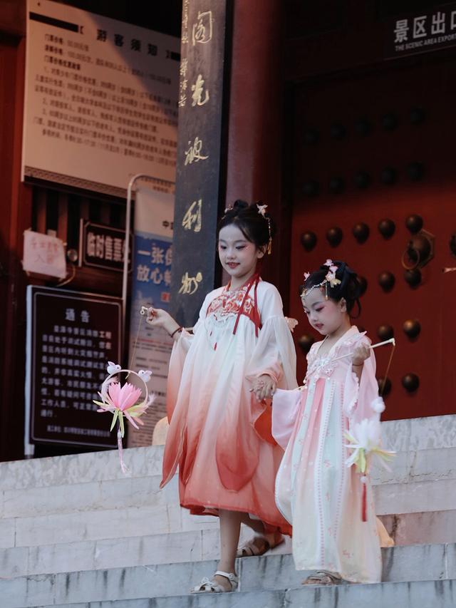 转动裙摆，邂逅盛唐！广元女儿节，每一步都踏在浪漫上