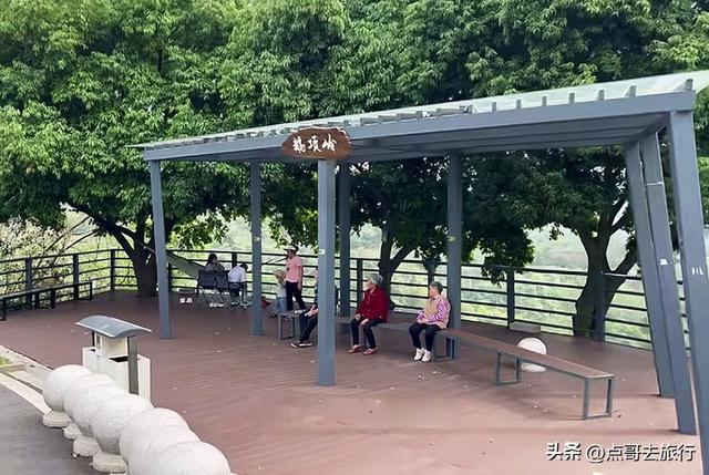成都近郊，超级冷门徒步，山野藏流传已久的石屋，地铁公交直达！