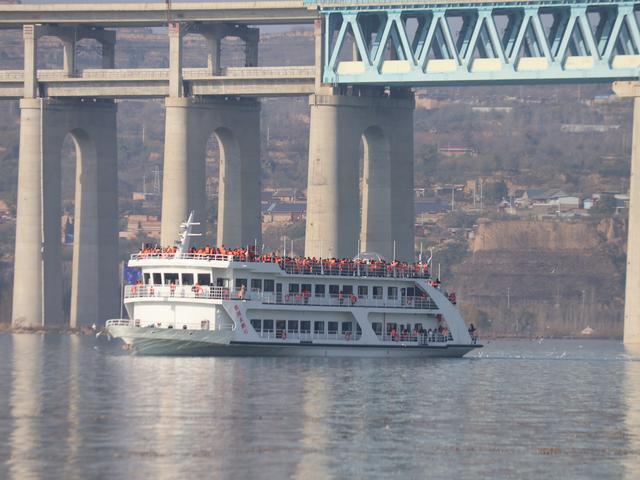 黄河岸的冬日狂欢！浩吉大桥下，藏着三门峡最惬意的周末时光