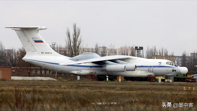 大爆冷！乌军无人机越境，俄预警机被炸毁，两款绝密飞机成废铁