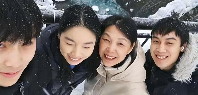 杜建英彻底输了！宗馥莉正面“回击”，仅3句话，撕碎她的真面目