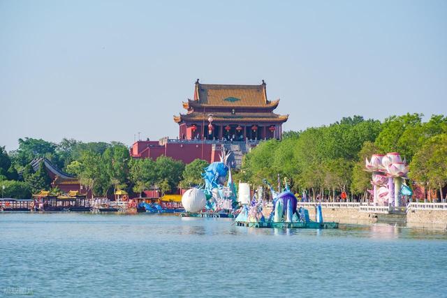 北宋时期的 “世界第一城”曾和洛阳、西安齐名，如今在竞争中掉队