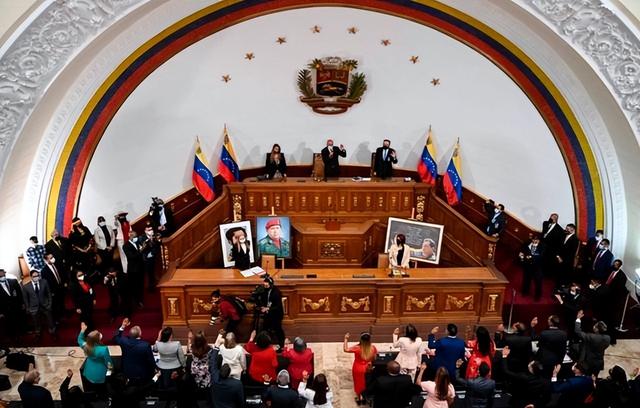 白送中国战略机遇：美军抢走30万吨大型油轮	，特朗普算了一笔假账