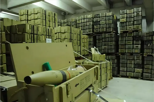 日本3箭齐发，高市通知中国2个不变，备战细节曝光，局势恶化？