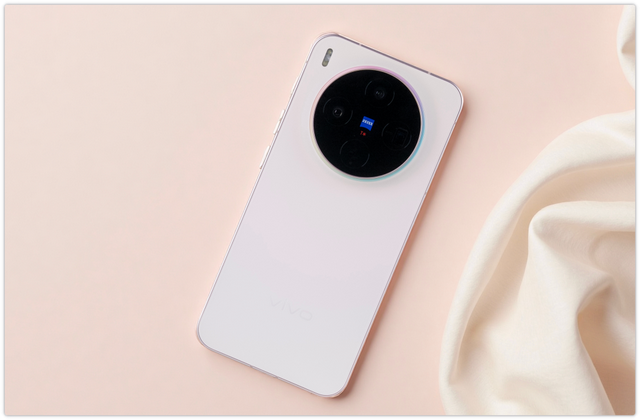 依旧是Pro mini，vivo X300摊牌了！网友：能否4299起步才是关键